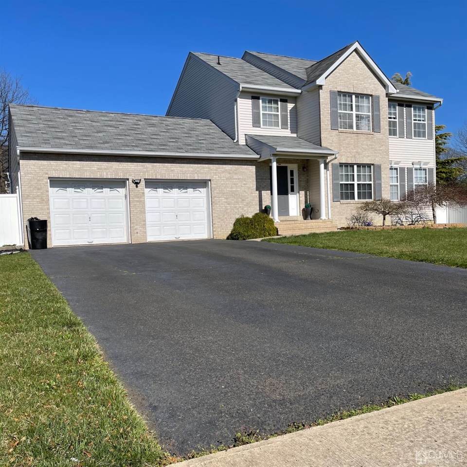 7 Dogwood Court - Photo 1