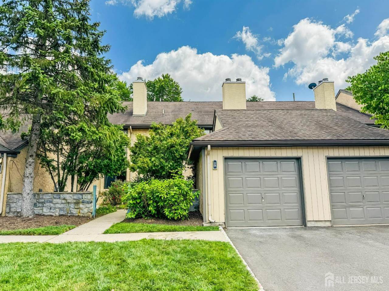 28 Ashford Drive - Photo 1