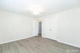 200 Plainfield Road - Photo 16