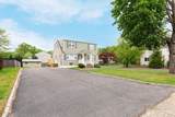 200 Plainfield Road - Photo 3