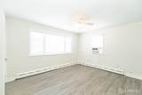 200 Plainfield Road - Photo 9
