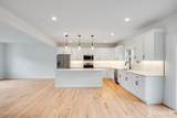 705 Plainfield Avenue - Photo 5