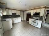 203 Walnut Street - Photo 8