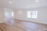 218 Pondview Boulevard - Photo 32