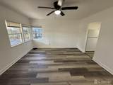 1060 Terrace Boulevard - Photo 2