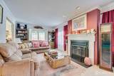 25 Martin Van Buren Drive - Photo 14