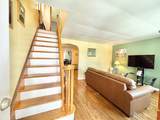 583 Side Avenue - Photo 2
