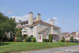 90 Farnham Square - Photo 1