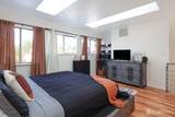 90 Farnham Square - Photo 17