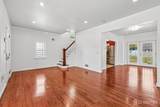 366 Jeffries Street - Photo 3