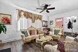 280 Nesbit Terrace - Photo 3