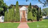 402 Ryders Lane - Photo 1