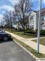 14 Concord Square - Photo 2