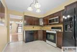 6001 Oaks Boulevard - Photo 9