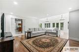 16 Phyllis Place - Photo 9