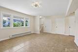 18 Carlton Avenue - Photo 16