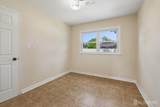 18 Carlton Avenue - Photo 17