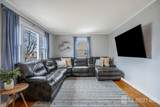 289 Lincoln Boulevard - Photo 2