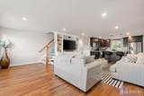 322 Mcguire Place - Photo 13