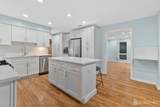 910 Curtis Place - Photo 13