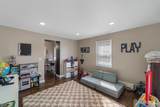 555 Maple Avenue - Photo 15
