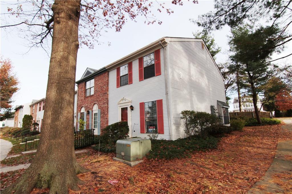 18 Van Buren Place - Photo 1