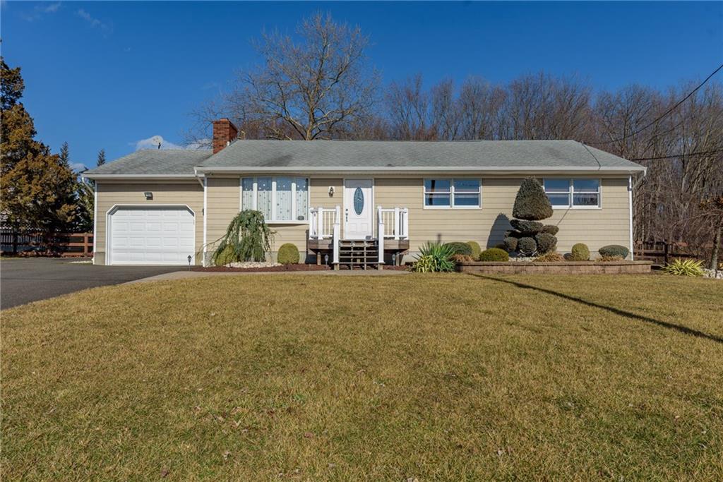 204 Amboy Road - Photo 1