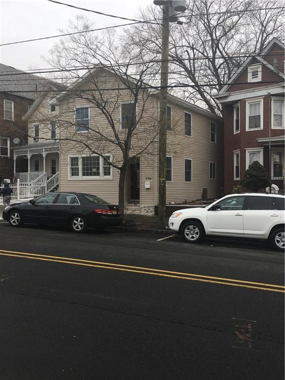 556 Amboy Avenue - Photo 1