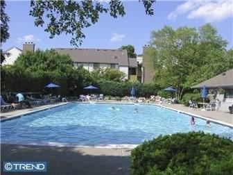 1811 Ravens Crest Drive - Photo 1