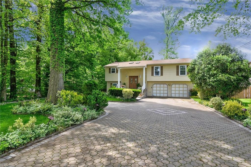 79 Amboy Road - Photo 1