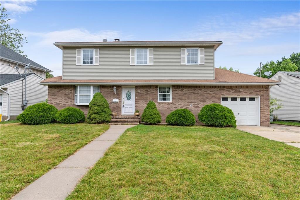 22 Green Acres Avenue - Photo 1