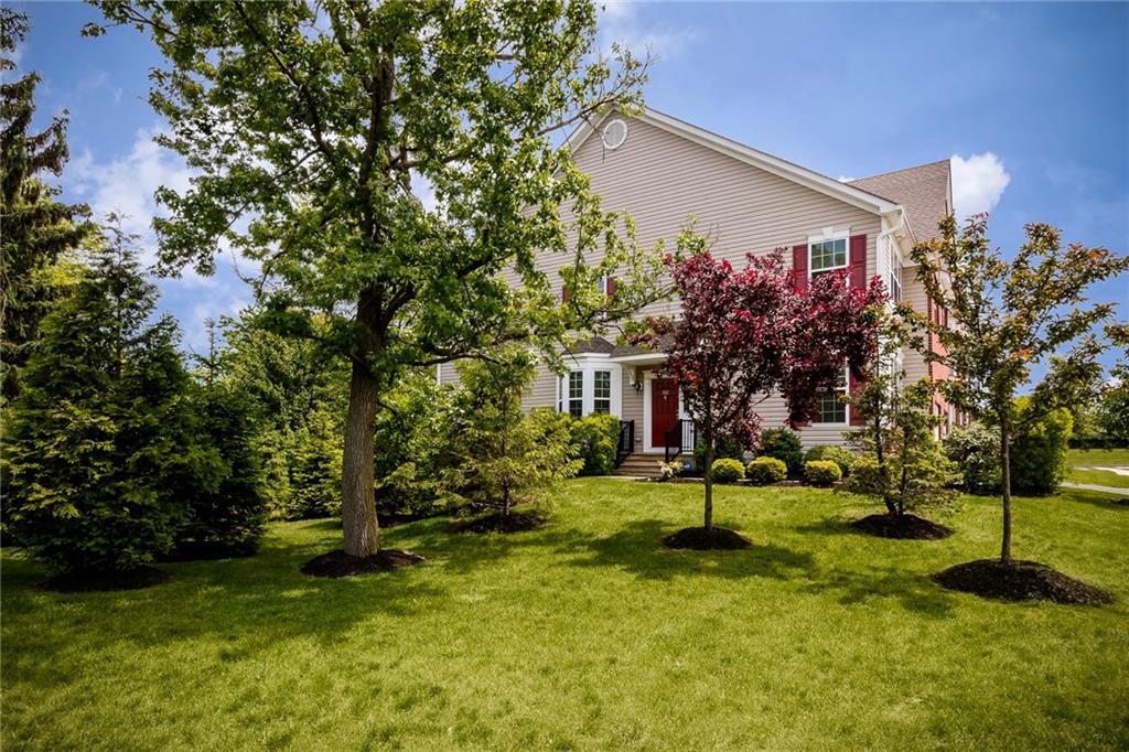 302 Cambridge Drive - Photo 1
