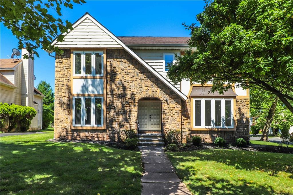973 Grove Avenue - Photo 1
