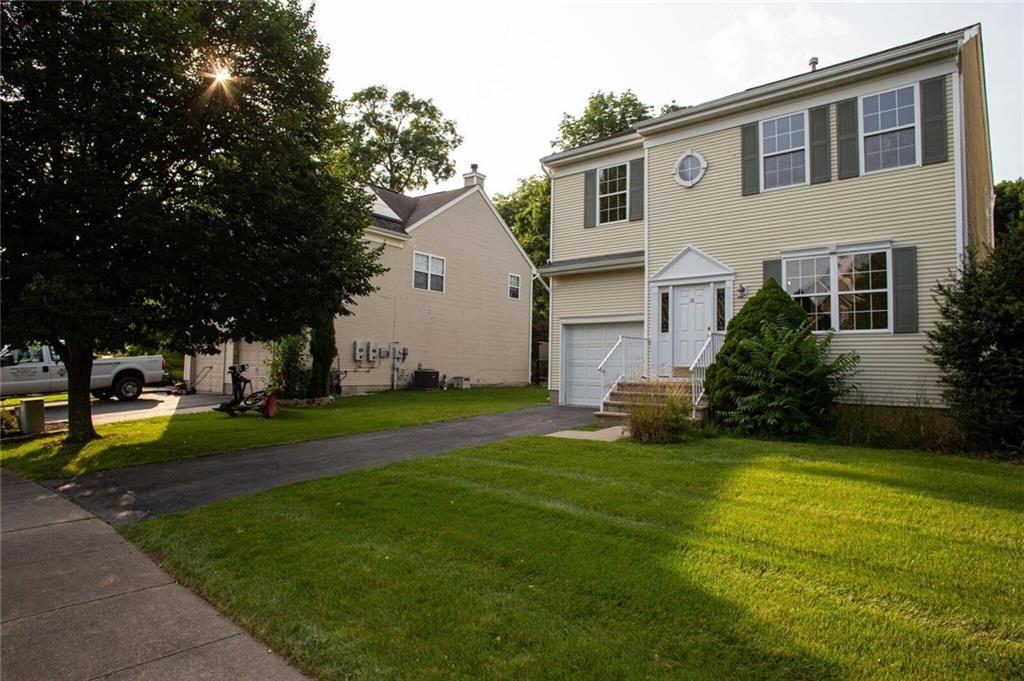 18 Saxton Drive - Photo 1