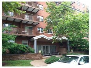 123 Adelaide Avenue - Photo 1