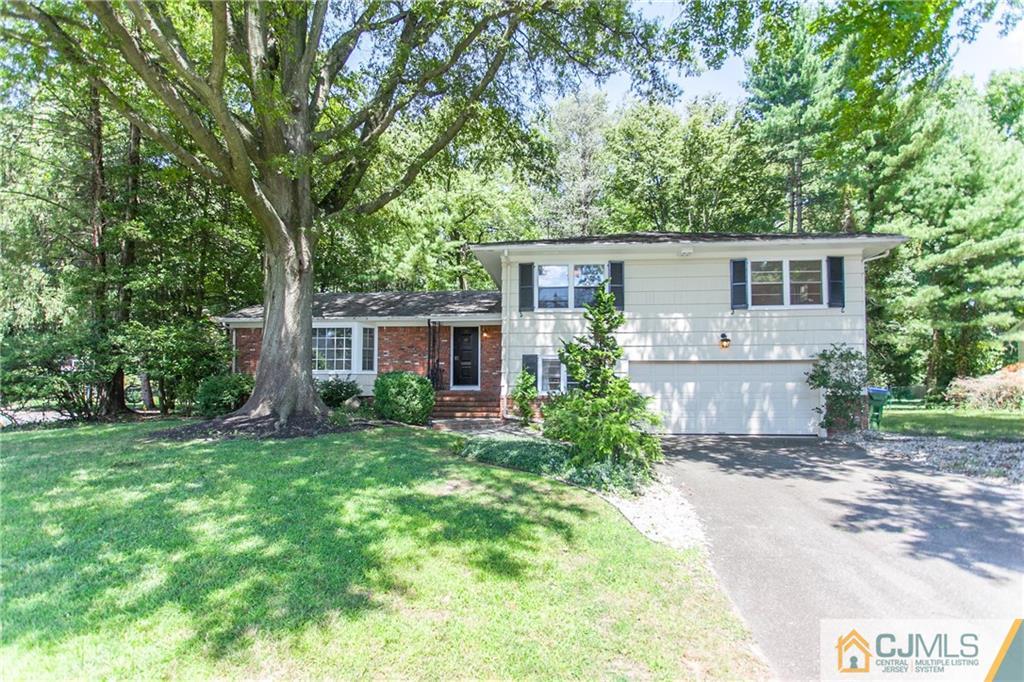 27 Clive Hills Road - Photo 1