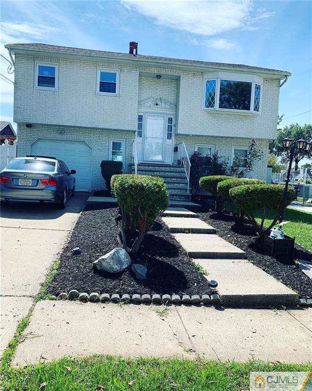 11 Howard Street - Photo 1