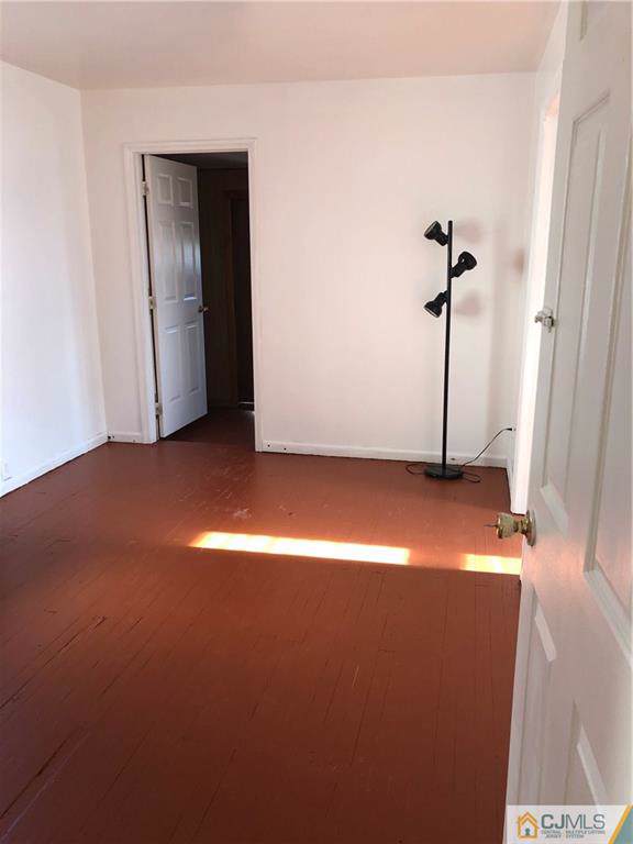 33 Henry Street - Photo 1