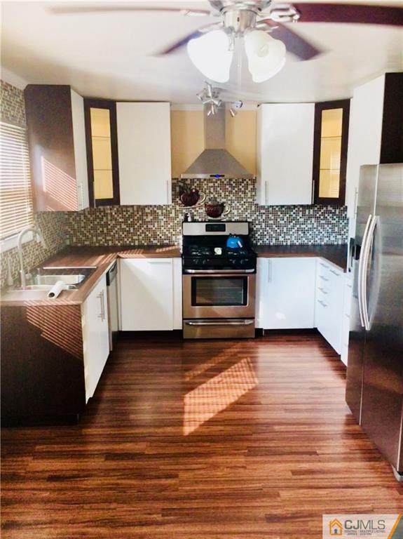 400 Cranbury Road - Photo 1
