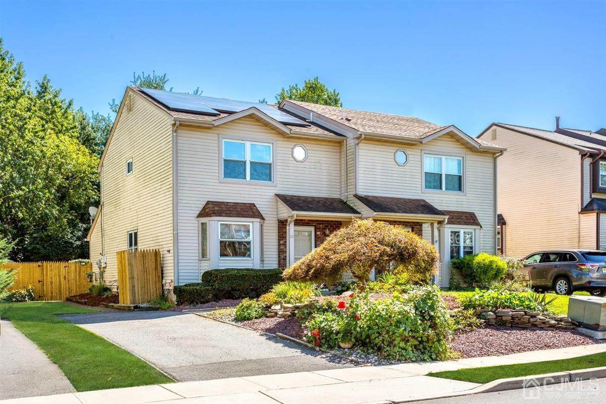10 Jeremy Drive - Photo 1