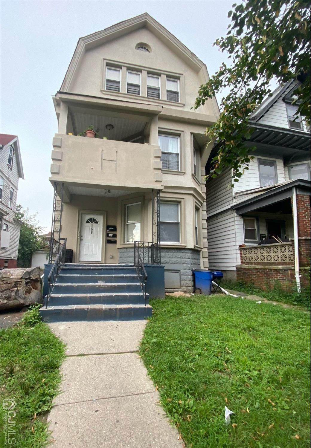 168 18TH Street - Photo 1