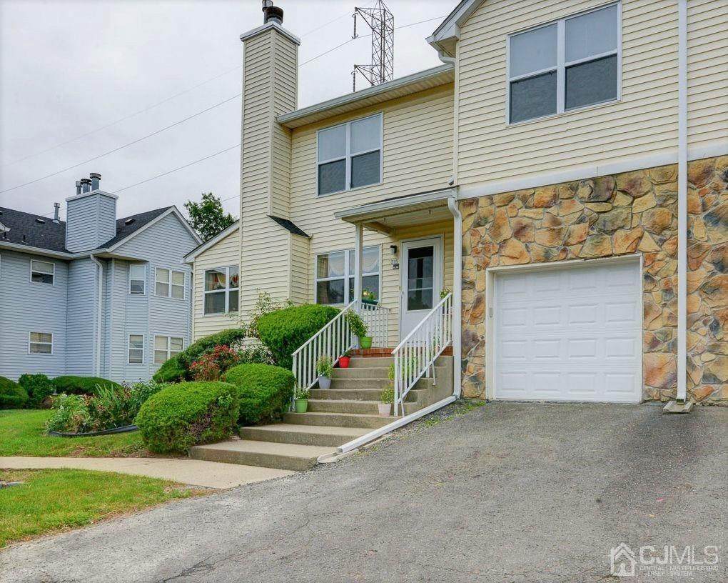 315 Ventnor Court - Photo 1