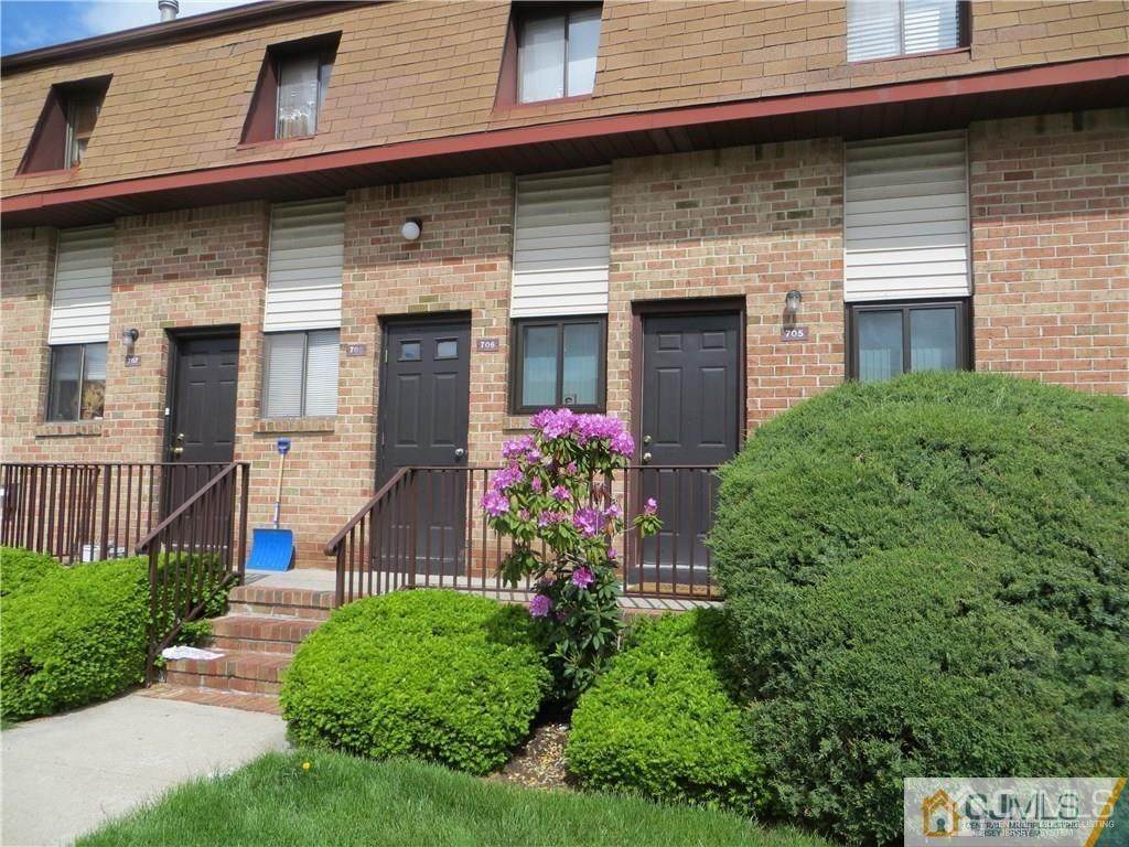 705 N Oaks Boulevard - Photo 1