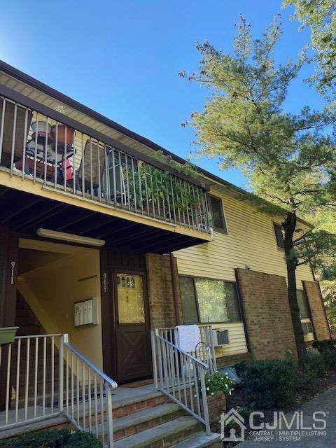 910 Cricket Lane - Photo 1