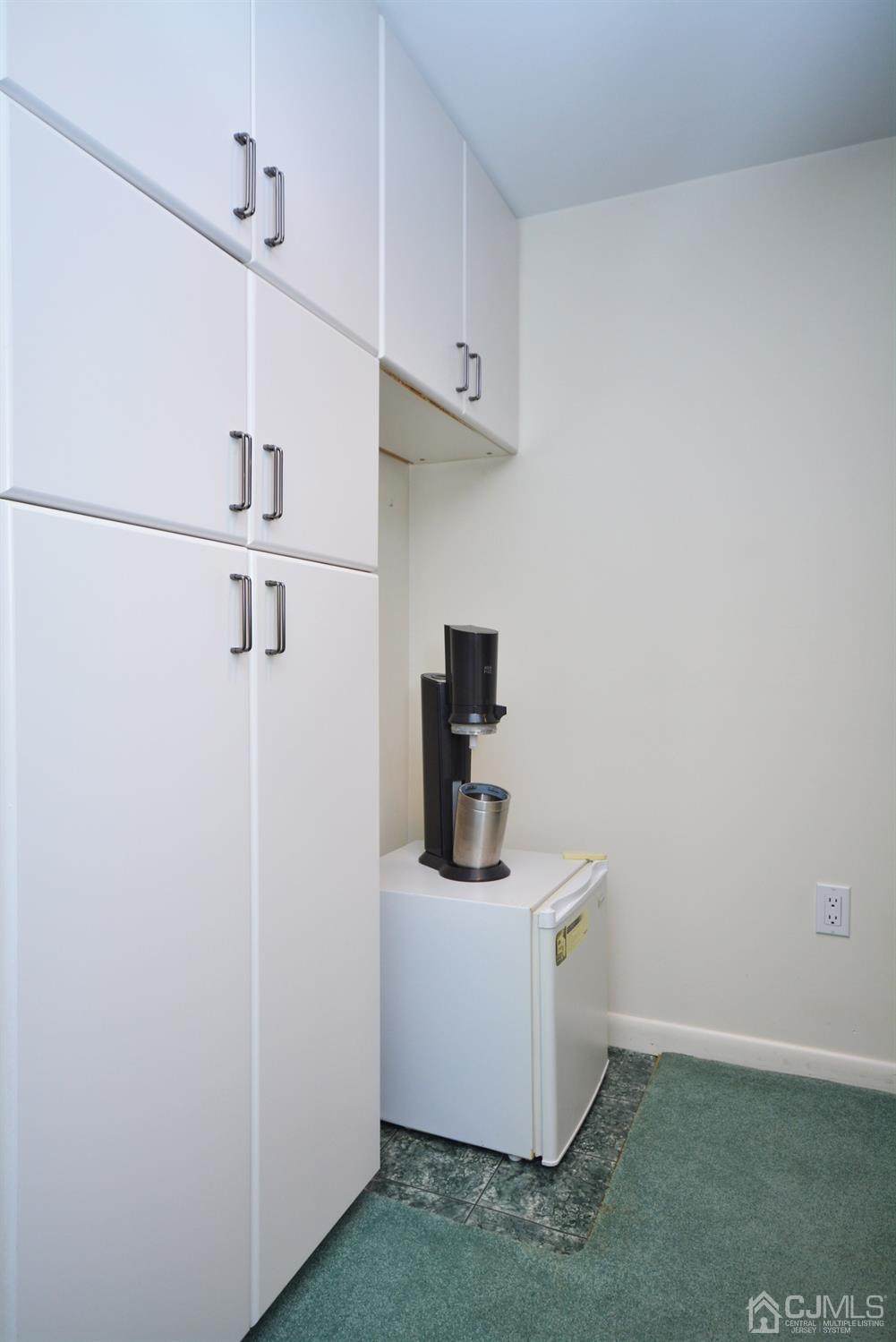 241 Bywater Court - Photo 1