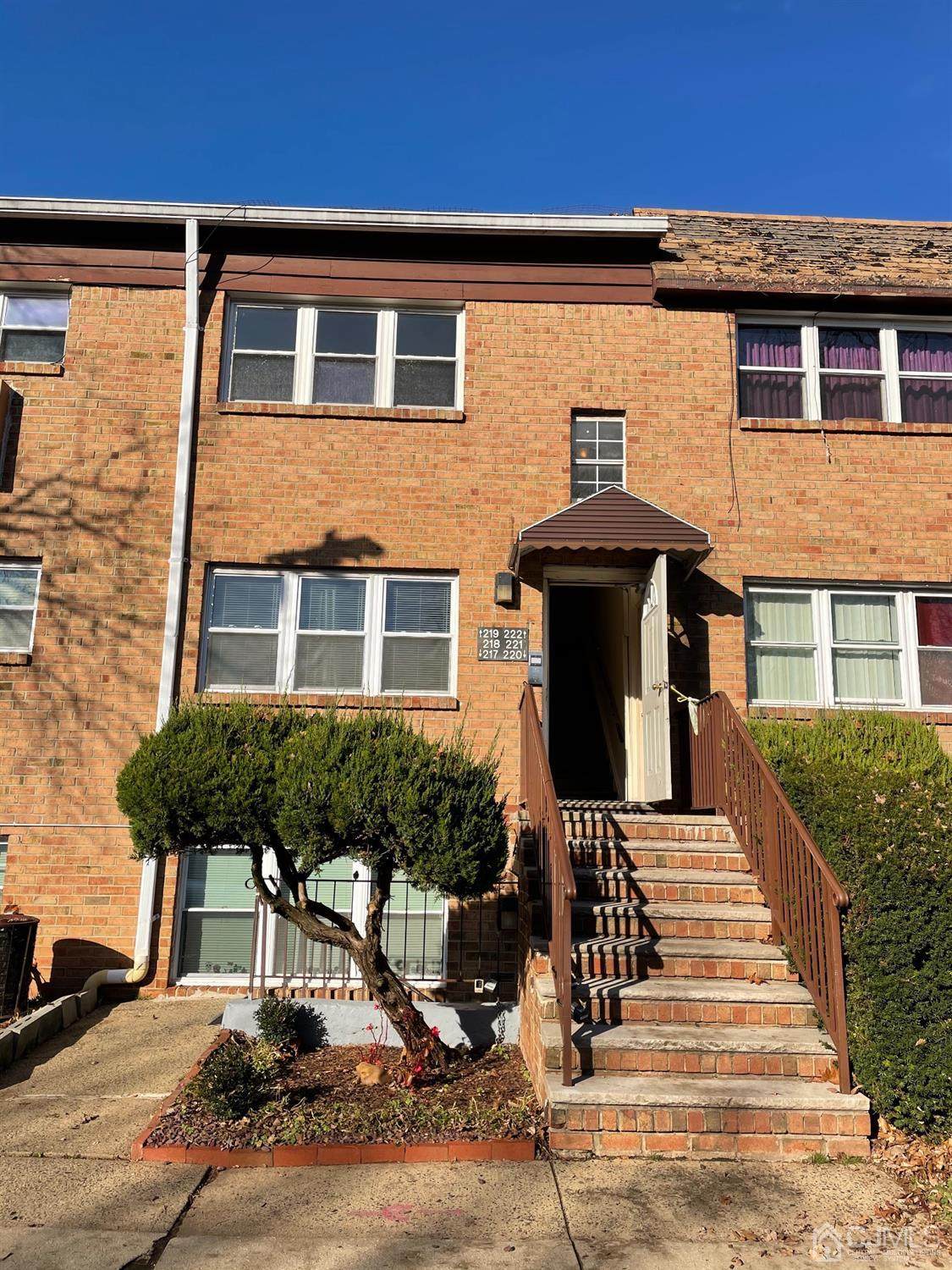 219 College Drive - Photo 1