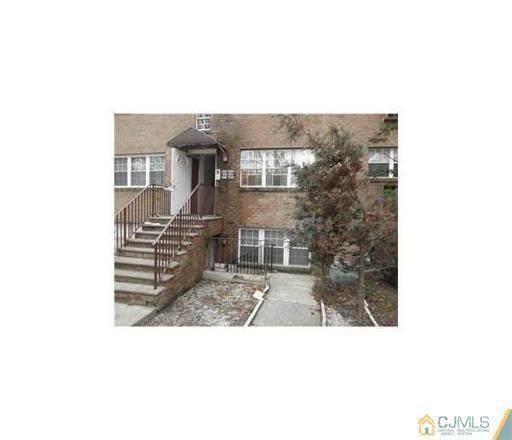 202 College Drive Drive - Photo 1