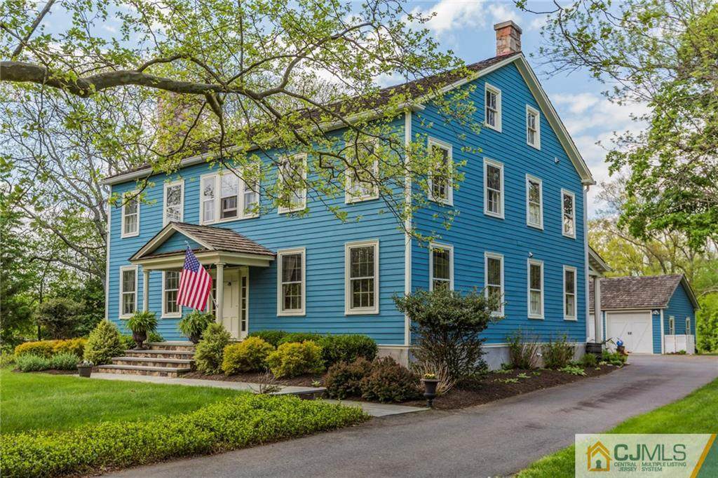 136 Mapleton Road - Photo 1