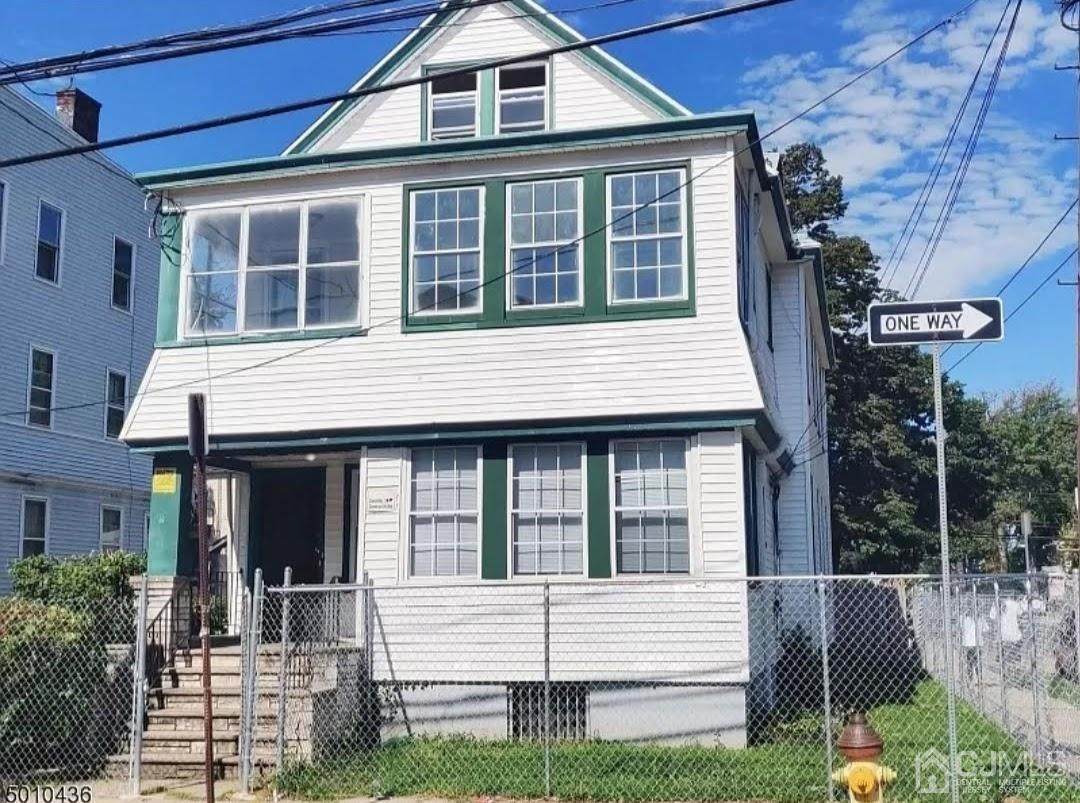 913 19th Street - Photo 1