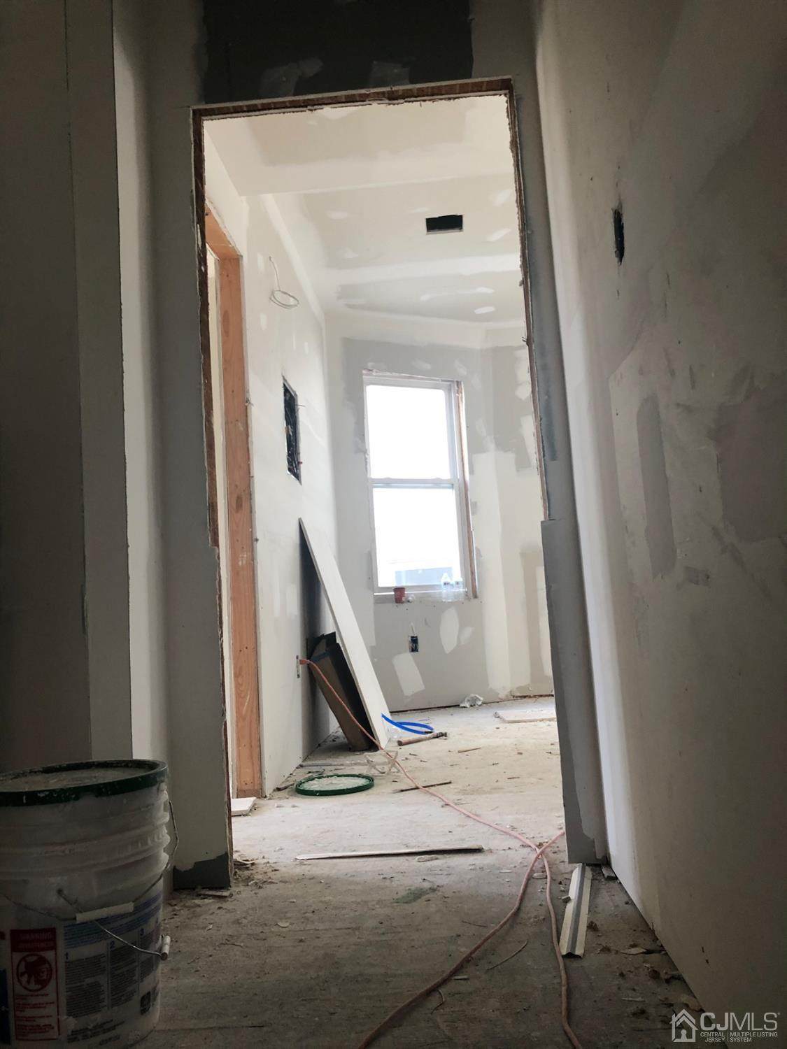 31 Seymour Avenue - Photo 1
